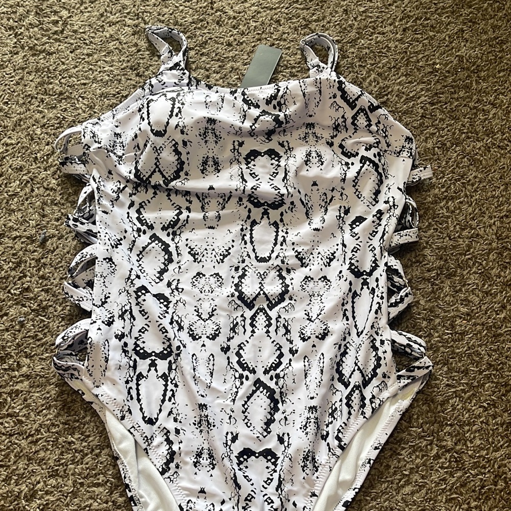 One piece Swimmy!